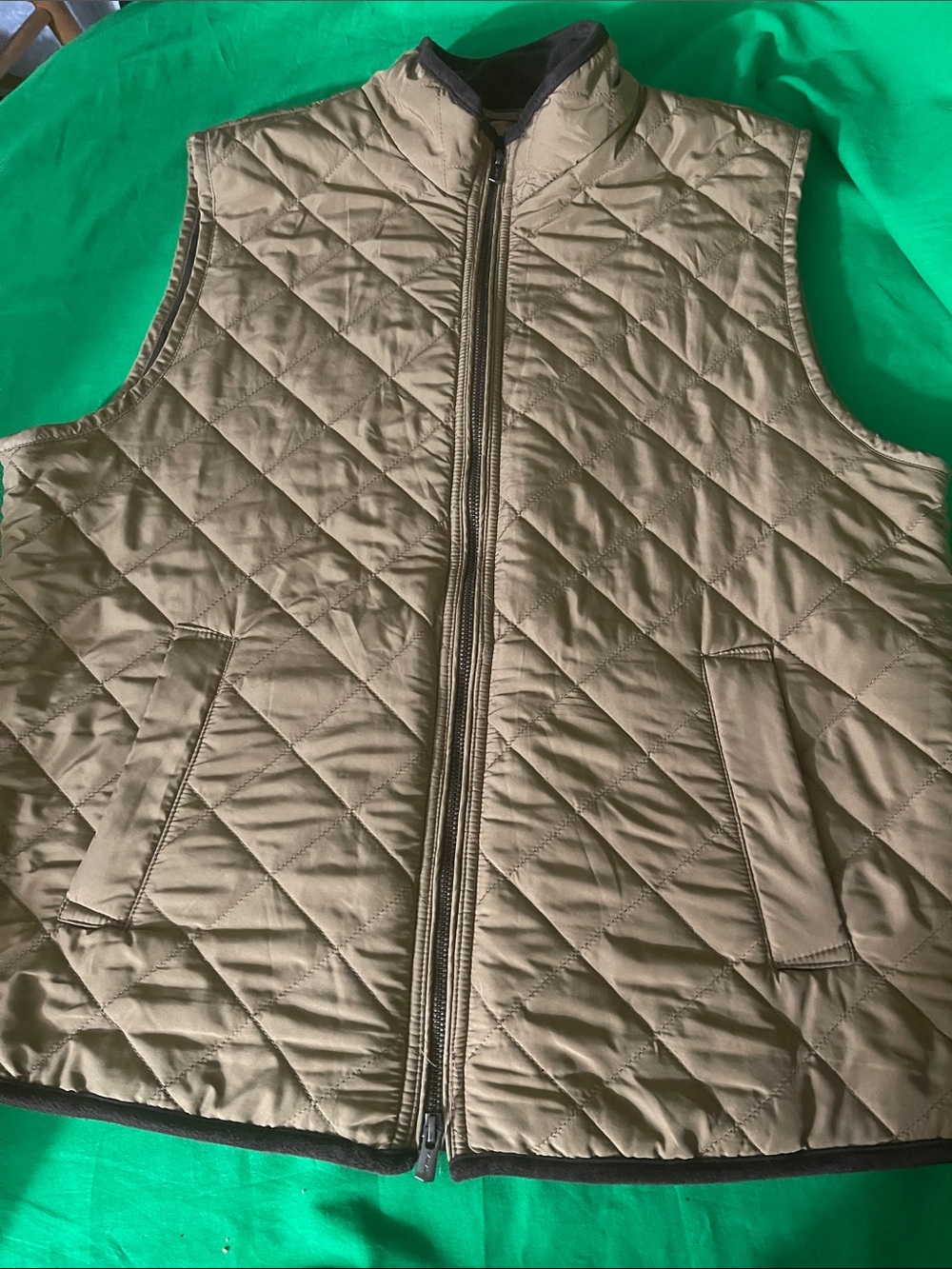 Tahari Quilted Vest in Olive and Brown
